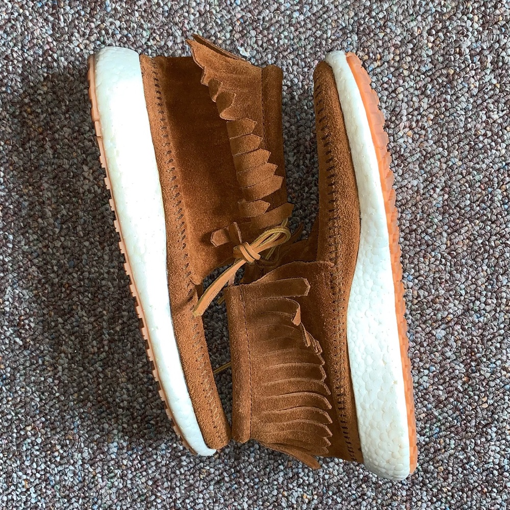 sample adidas moc hybrid